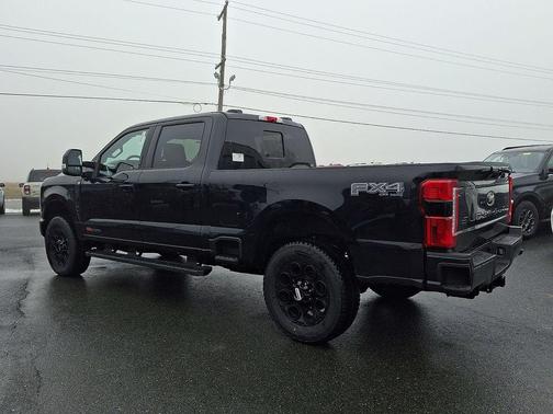 Agate Black Metallic 2026 Ford F-350 XLT