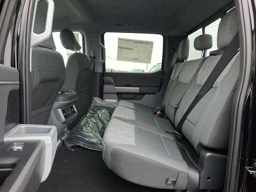 Agate Black Metallic 2026 Ford F-350 XLT