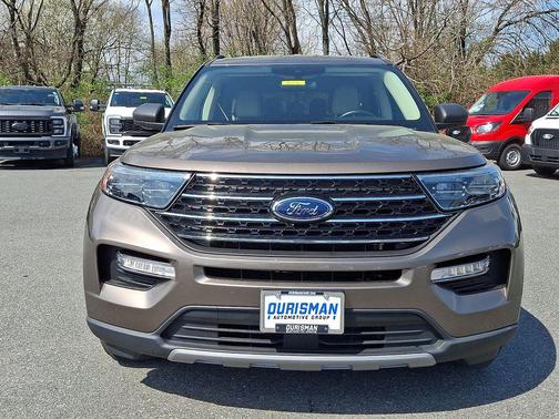 Stone Gray Metallic 2021 Ford Explorer XLT