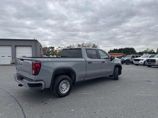 2025 GMC Sierra 1500 Pro