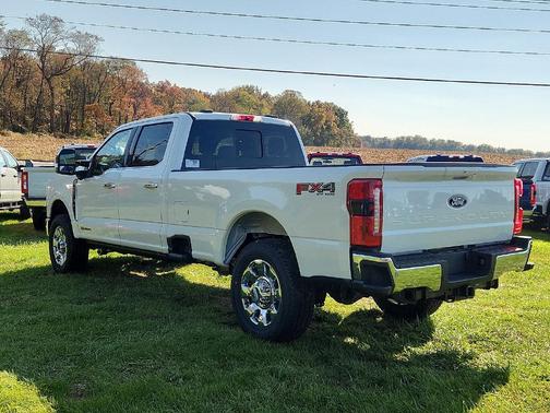 Star White Metallic Tri-Coat 2027 Ford F-350 Lariat