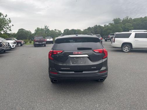 Graphite Gray Metallic 2018 GMC Terrain SLE