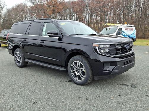 2025 Ford Expedition Max Active 4x4