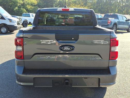 2025 Ford Maverick Lobo Standard