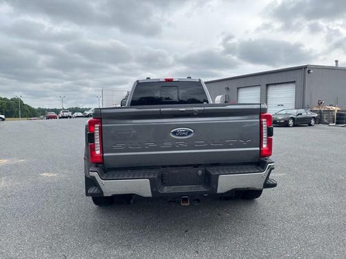 Carbonized Gray Metallic 2024 Ford F-350 Lariat