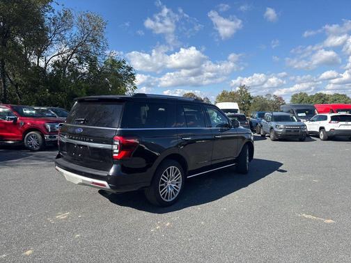 2024 Ford Expedition Platinum