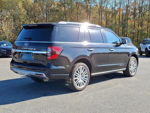 2024 Ford Expedition Platinum