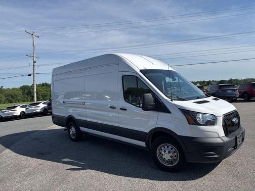 Oxford White 2024 Ford Transit-250 Base