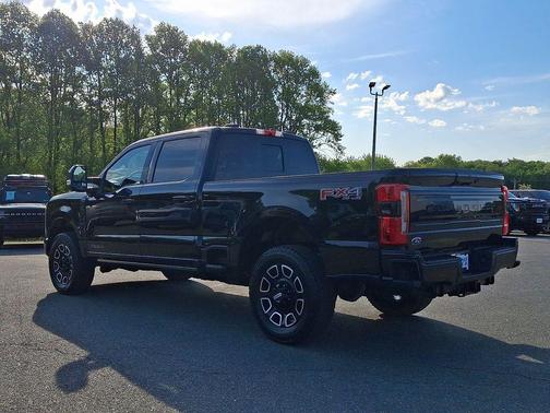 Agate Black Metallic 2025 Ford F-250 Platinum