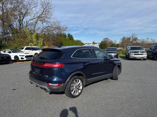 2015 Lincoln MKC Base