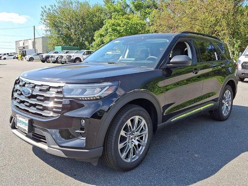 2025 Ford Explorer Active
