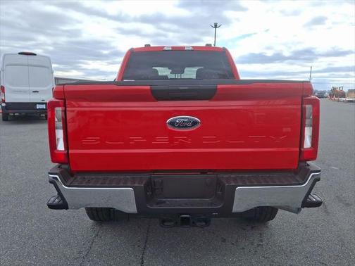 2025 Ford F-350 XLT