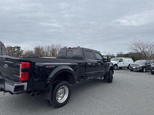 Agate Black Metallic 2024 Ford F-450 King Ranch