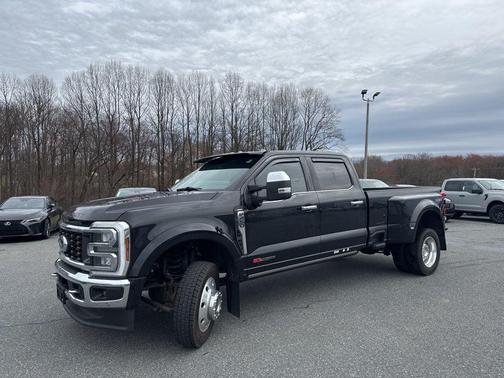 Agate Black Metallic 2024 Ford F-450 King Ranch