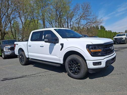 Oxford White 2026 Ford F-150 XLT