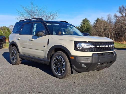Desert Sand 2025 Ford Bronco Sport Outer Banks