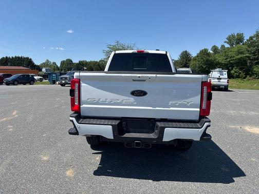 Star White Metallic Tri-Coat 2025 Ford F-350 Lariat