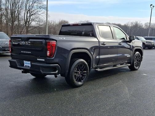 2022 GMC Sierra 1500 Elevation