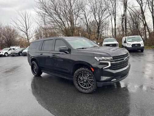 2022 Chevrolet Suburban RST