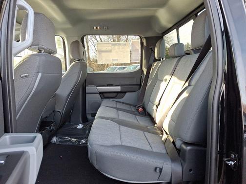 Agate Black Metallic 2026 Ford F-350 XL