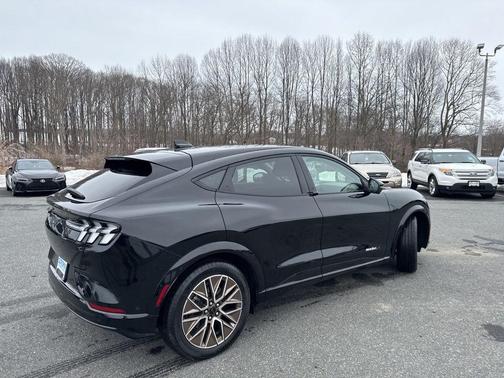 2024 Ford Mustang Mach-E Premium