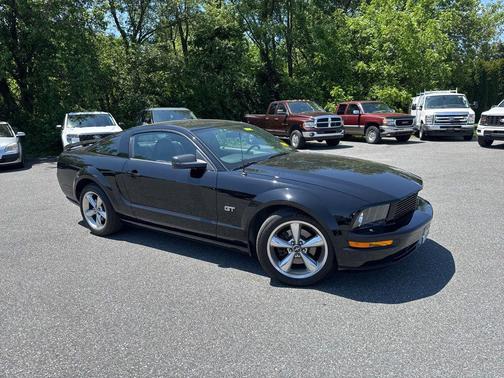 Black Clearcoat 2008 Ford Mustang GT Premium