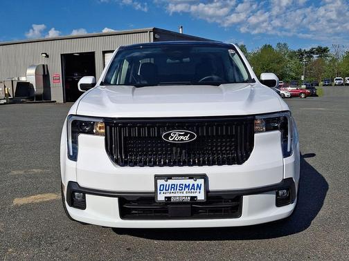 Oxford White 2025 Ford Maverick Lobo Standard