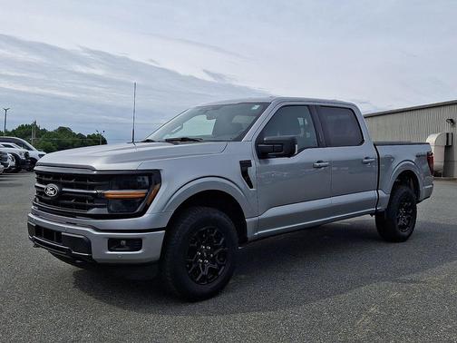 Iconic Silver Metallic 2024 Ford F-150 XLT
