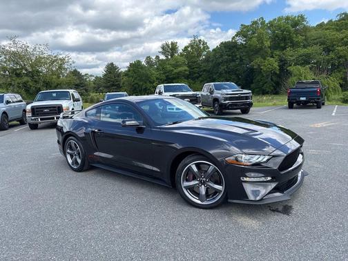 Dark Matter Gray Metallic 2022 Ford Mustang GT Premium