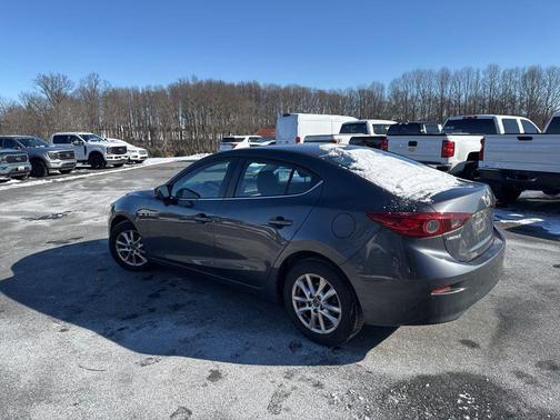 2016 Mazda Mazda3 i Sport
