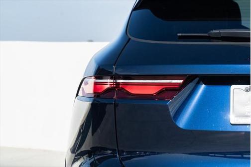 2025 Jaguar F-PACE P250