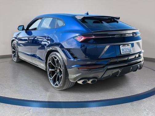2023 Lamborghini Urus Performante