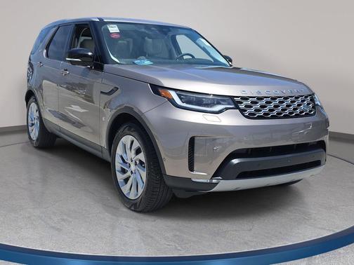 Lantau Bronze Metallic 2026 Land Rover Discovery S