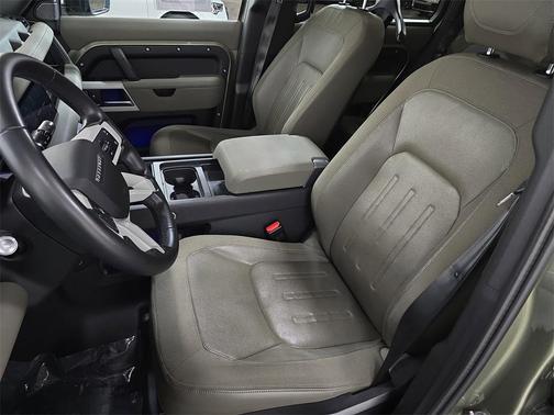 2020 Land Rover Defender SE