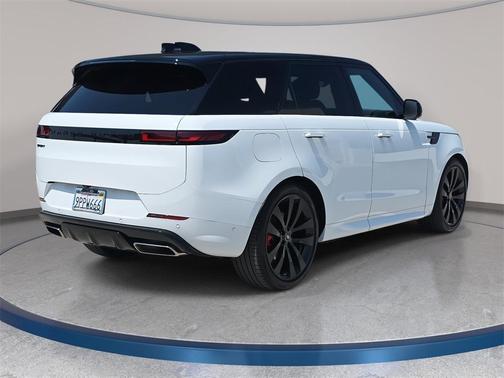 2025 Land Rover Range Rover Sport SE