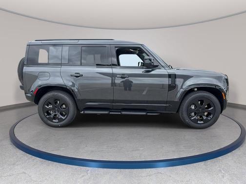 Borasco Grey Metallic 2026 Land Rover Defender X-Dynamic SE