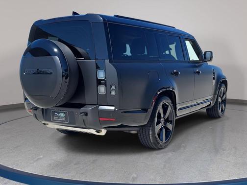 2026 Land Rover Defender X-Dynamic SE