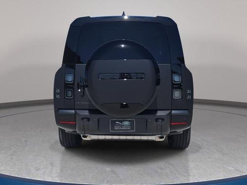 2026 Land Rover Defender X-Dynamic SE