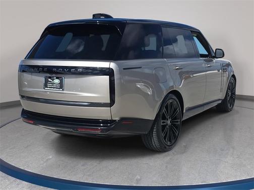 2024 Land Rover Range Rover SE