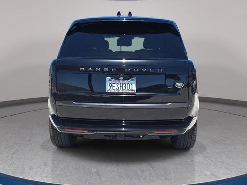 Santorini Black Metallic 2023 Land Rover Range Rover SE