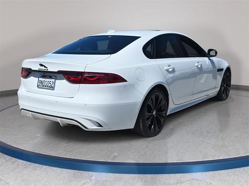 2024 Jaguar XF R-Dynamic SE