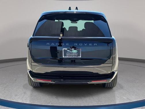 2025 Land Rover Range Rover SE