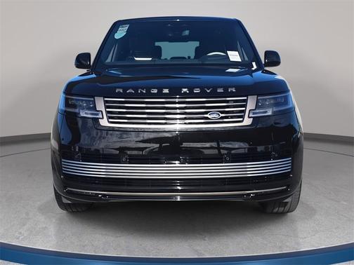 2026 Land Rover Range Rover SV