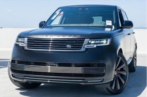 2025 Land Rover Range Rover SV