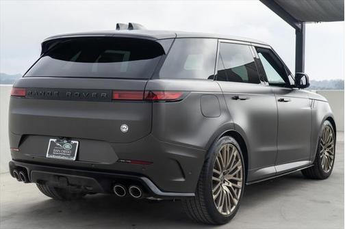 2025 Land Rover Range Rover Sport SV