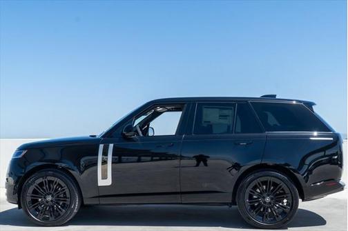 2025 Land Rover Range Rover SV