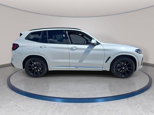 Mineral White Metallic 2024 BMW X3 xDrive30i