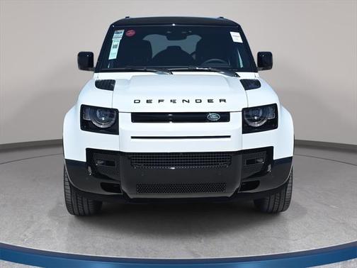 2025 Land Rover Defender X-Dynamic SE