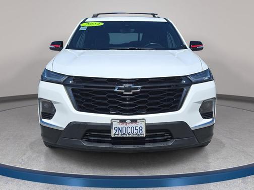 Summit White 2023 Chevrolet Traverse Premier