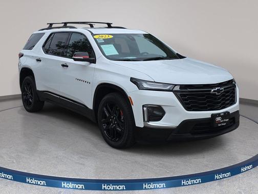 Summit White 2023 Chevrolet Traverse Premier